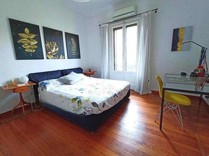 Appartamento trilocale in affitto in Via Castel Morrone, Indipendenza, Milano