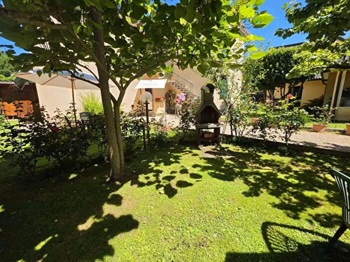 Appartamento con 5 locali in affitto in Via Civitali, Forte Dei Marmi