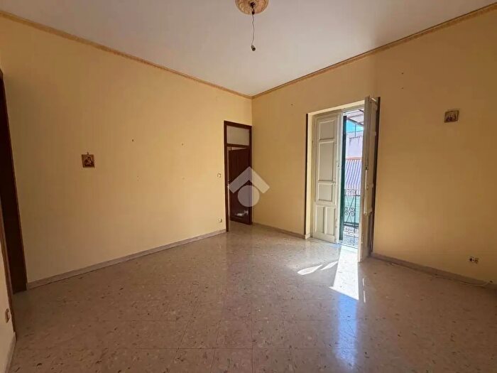 Appartamento trilocale in vendita in Via Pietro Colletta, Palermo