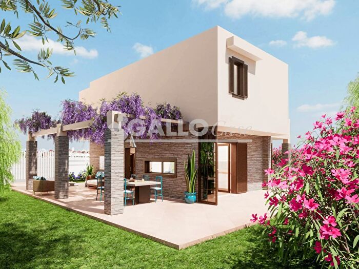 Casa quadrilocale in vendita in Diamante