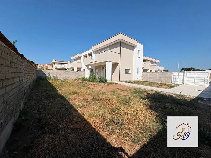 Casa con 5 locali in vendita in Anzio