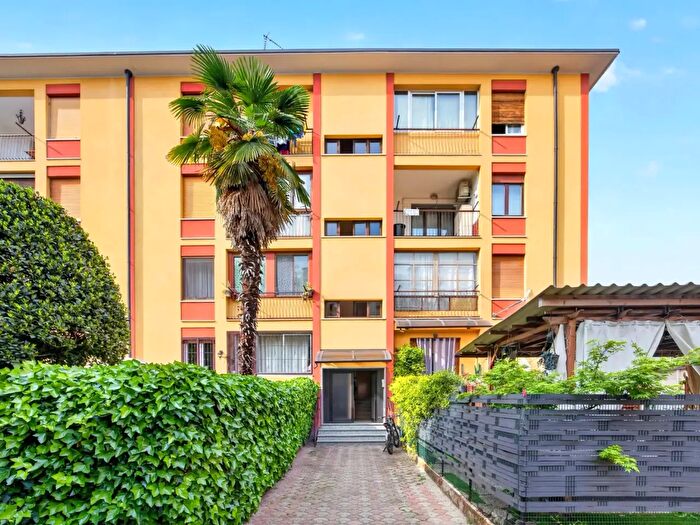 Appartamento bilocale in vendita in Via Leonardo da Vinci, Bollate