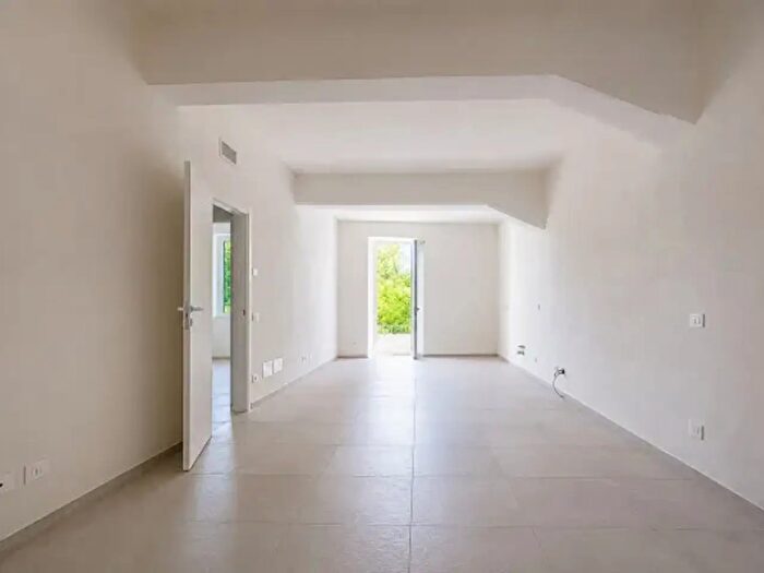 Appartamento trilocale in vendita in Strada Langhirano, Parma