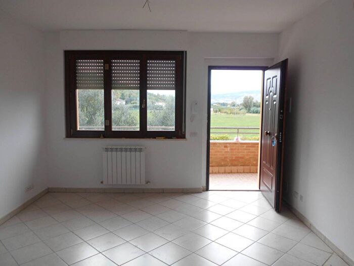 Appartamento quadrilocale in affitto in Via Molino, Castelbellino