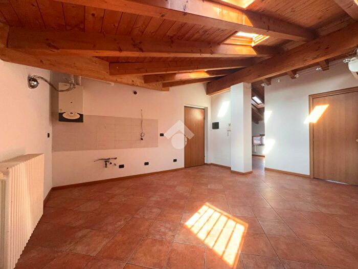 Appartamento bilocale in vendita in Via S Lorenzo, Offanengo