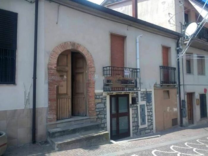 Appartamento quadrilocale in vendita in Via Roma, Laurenzana