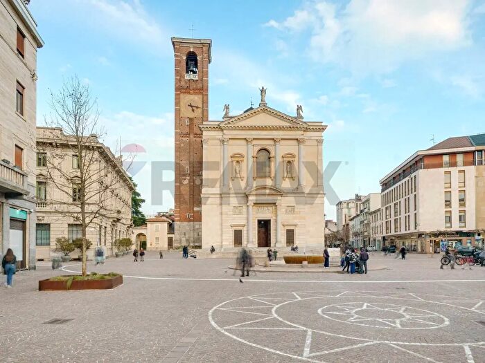 Case in Vendita e in Affitto - 2