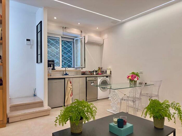 Appartamento bilocale in affitto in Via delle Tre Madonne, Parioli, Roma