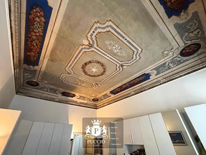 Appartamento trilocale in vendita in Verona