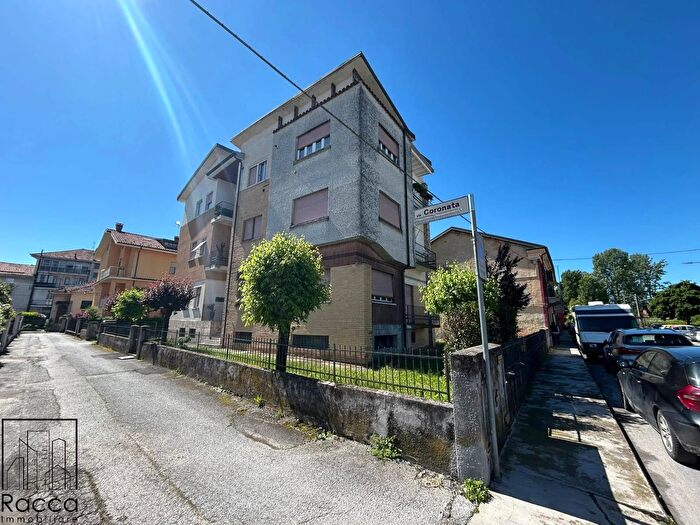 Appartamento quadrilocale in vendita in Via Coronata, Fossano