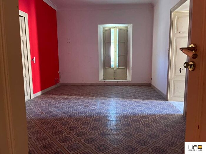 Appartamento con 6 locali in affitto in Via Marchese Enrico Platamone, Centro, Trapani