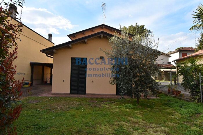 Casa quadrilocale in vendita in Via Birandola, Faenza