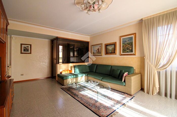 Appartamento quadrilocale in vendita in Via Str Vecchia, Lumezzane