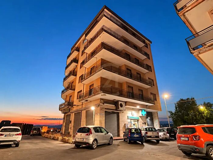 Appartamento con 6 locali in vendita in Via Aprile, Paterno'