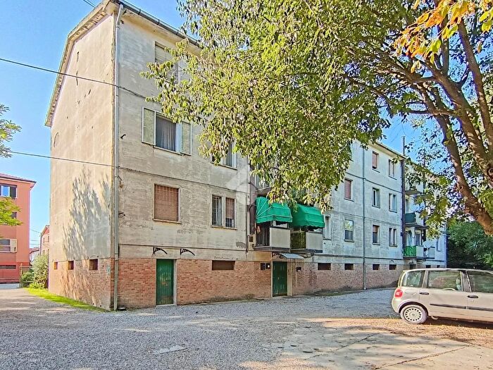 Appartamento trilocale in vendita in Via Marconi, Molinella