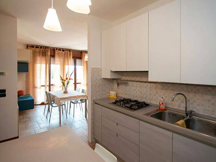 Appartamento trilocale in affitto in Via Lucio III, San Massimo Croce Bianca, Verona