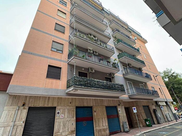 Appartamento trilocale in affitto in VIA BARI, Solito Corvisea, Taranto