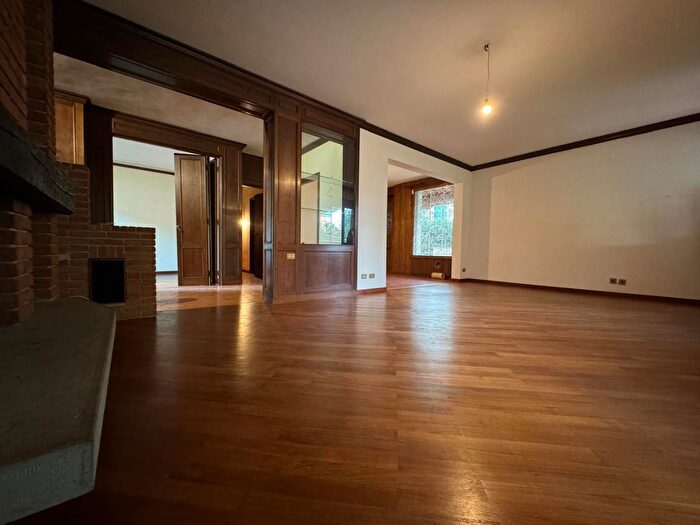 Appartamento con 6 locali in vendita in Pisa