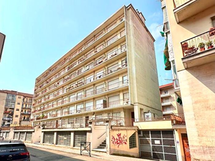 Appartamento trilocale in vendita in Via San Francesco, Asti