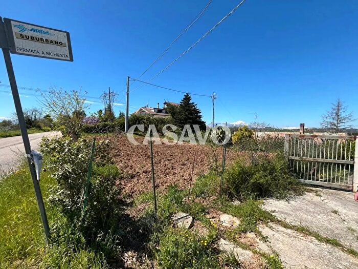 Casa con 5 locali in vendita in Contrada Collalto, Pianella