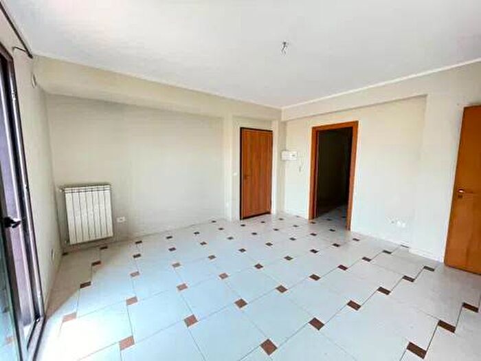 Appartamento trilocale in affitto in Via Gesualdo Clementi, Ficarazzi Gallinaro, Aci Castello