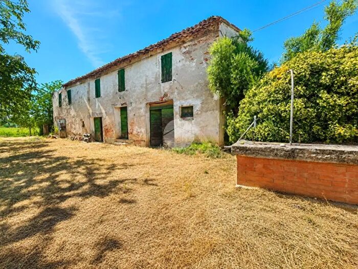 Casa quadrilocale in vendita in Via Gualdello, Savignano Sul Rubicone