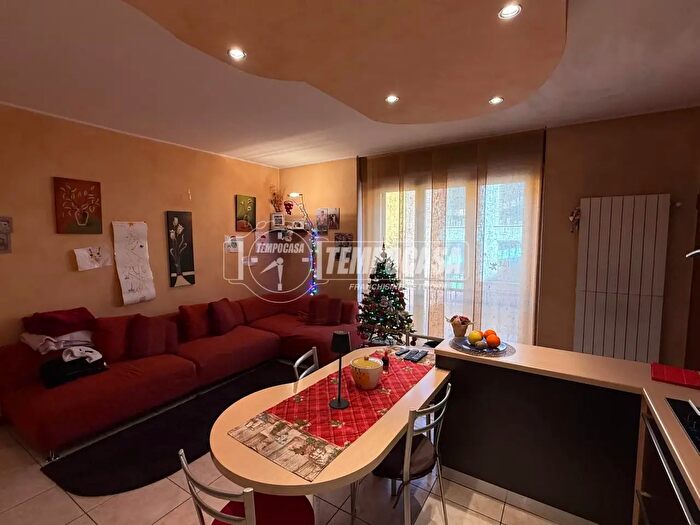 Appartamento trilocale in vendita in Via Don Luigi Monza, Como