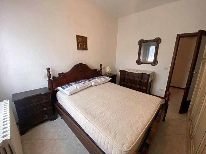 Appartamento trilocale in affitto in Via Cufra, Villetta, Parma