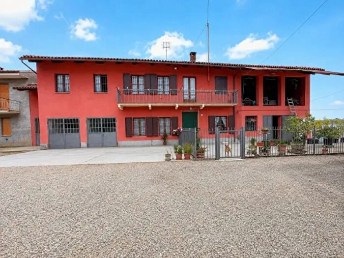 Casa con 5 locali in vendita in Strada Valle San Lorenzo, Pralormo