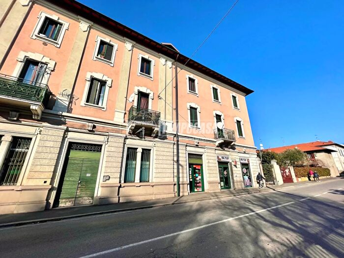 Case in Vendita e in Affitto - 3