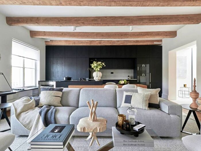 Appartamento quadrilocale in affitto in Via Anco Marzio, San Vittore, Milano