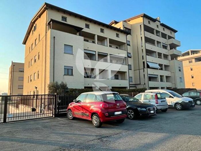 Appartamento quadrilocale in vendita in Parma