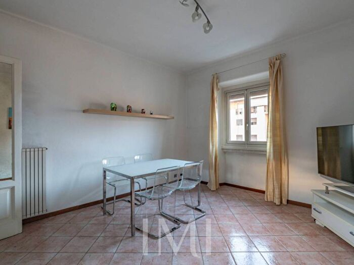 Appartamento bilocale in affitto in Alzaia Naviglio Pavese, Navigli Darsena, Milano