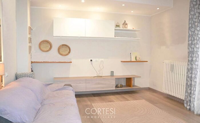 Appartamento trilocale in vendita in Via Cesare Battisti Berzo San Fermo, Berzo San Fermo