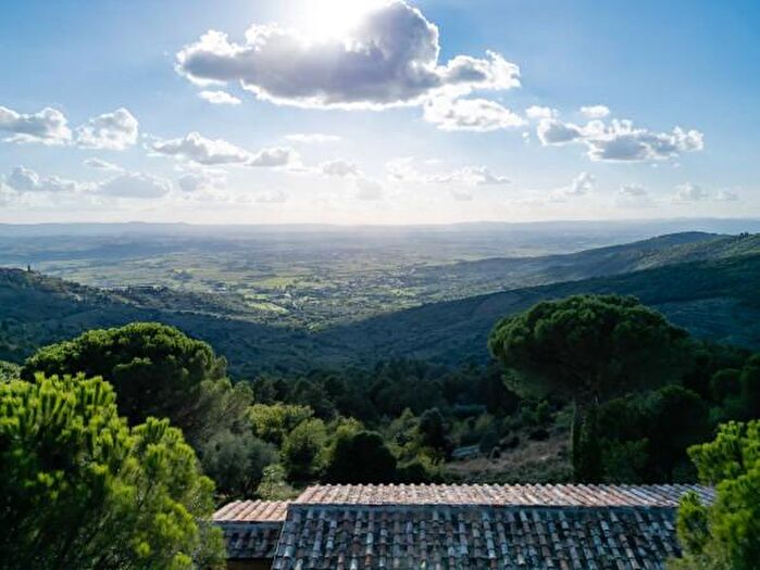 Casa con 6 locali in vendita in Case Sparse Torreone, Cortona