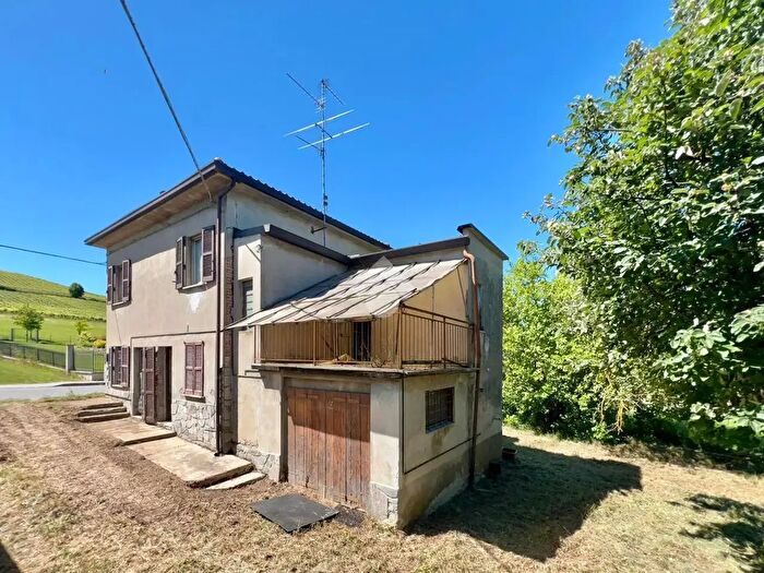 Casa trilocale in vendita in Frazione Molino, Pietra De Giorgi
