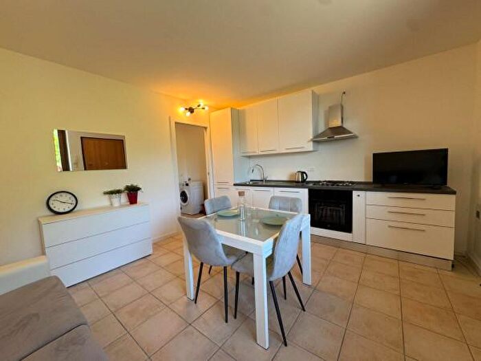 Appartamento bilocale in vendita in Via Poggio Ama, Selvino