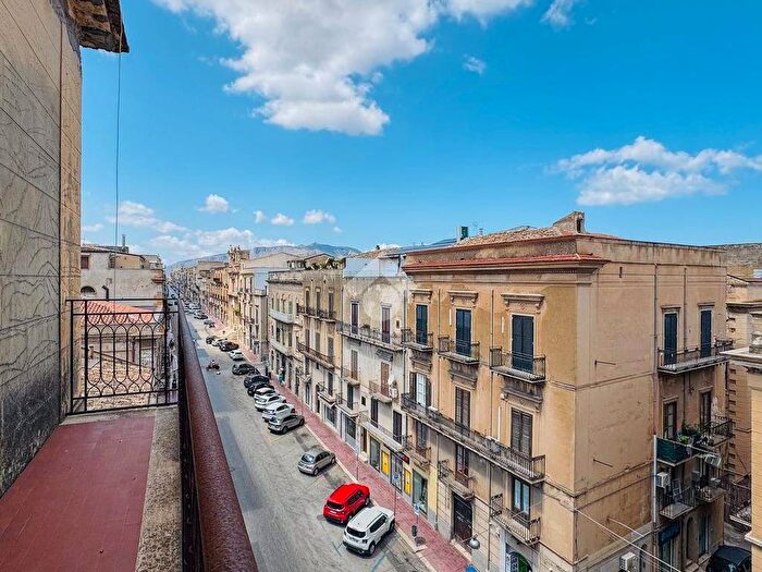 Appartamento con 5 locali in vendita in Via Vittorio Veneto, Centro, Alcamo