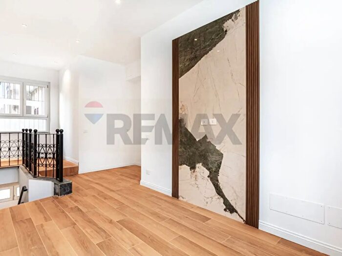 Appartamento trilocale in vendita in Via Bolzano, Cologno Monzese