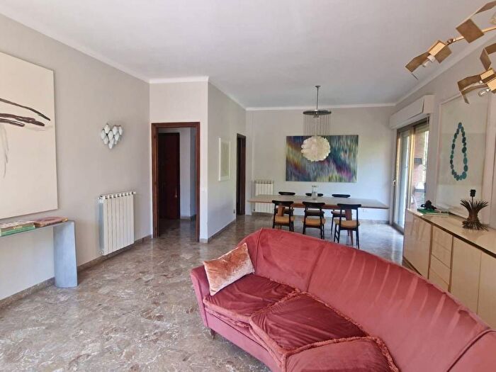 Appartamento con 6 locali in affitto in Via Pirro Ligorio, San Saba Caracalla, Roma