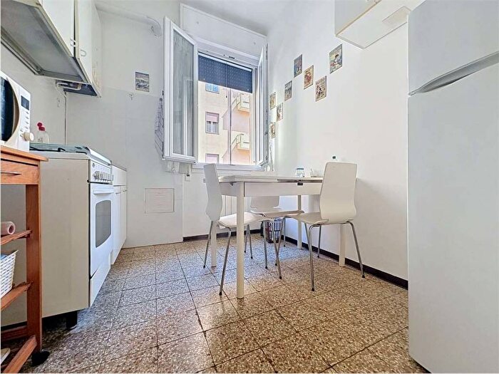 Appartamento trilocale in affitto in VIA SEBASTIANO SERLIO, Bolognina, Bologna
