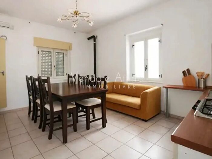 Casa con 5 locali in vendita in San Salvo