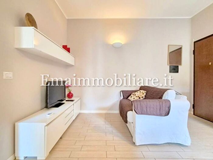 Appartamento bilocale in affitto in Via Volterra, Washington, Milano