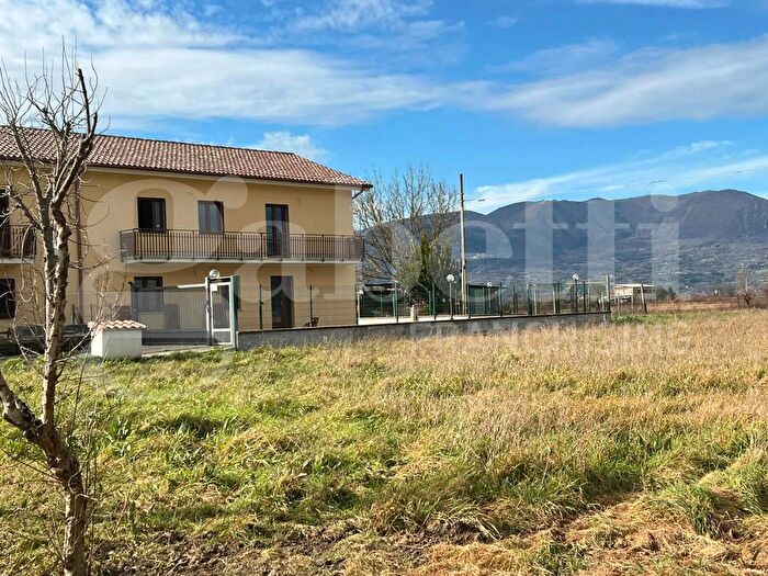 Casa con 5 locali in vendita in Via Ternana Snc Rieti Ri, Rieti