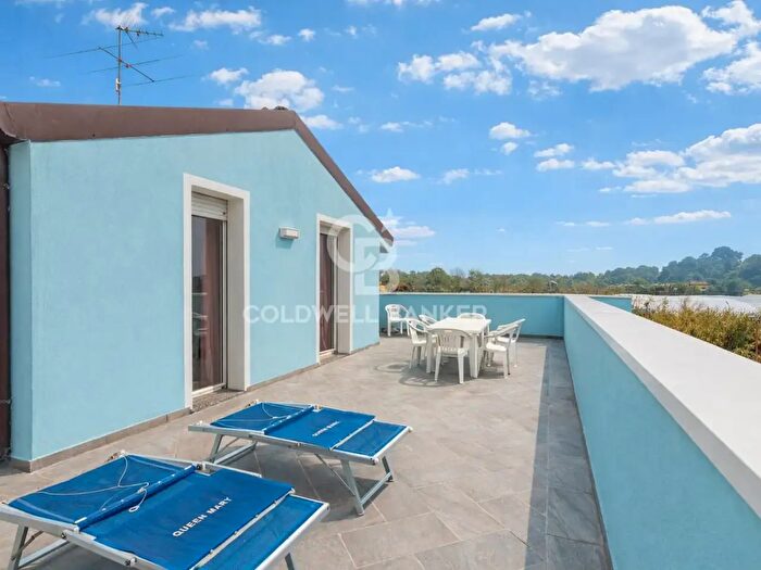 Appartamento trilocale in vendita in Via del Prete, Cattolica