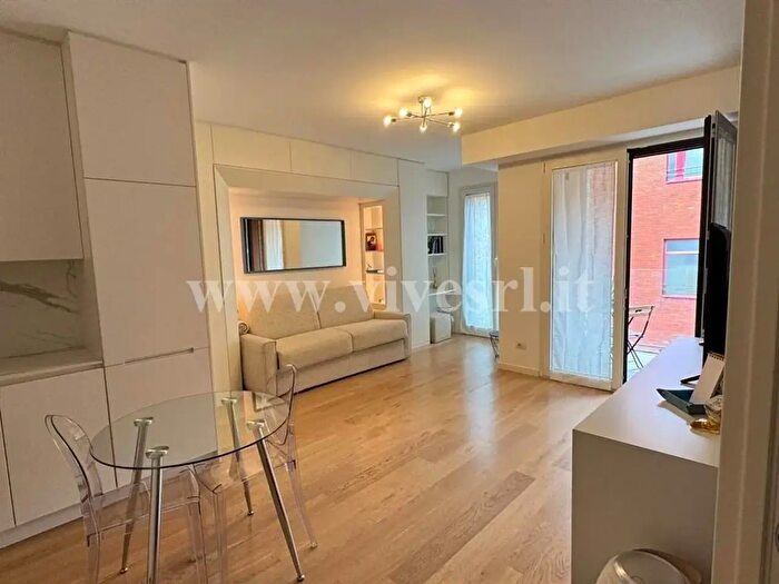Appartamento monolocale in affitto in Via Giusti, Milano