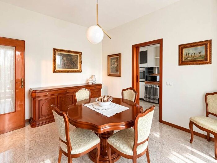 Casa trilocale in affitto in Viale Carlo Porta, Treviglio