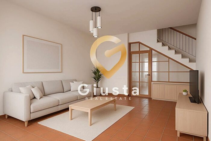 Appartamento trilocale in vendita in Via Imperatore Costantino, Brindisi