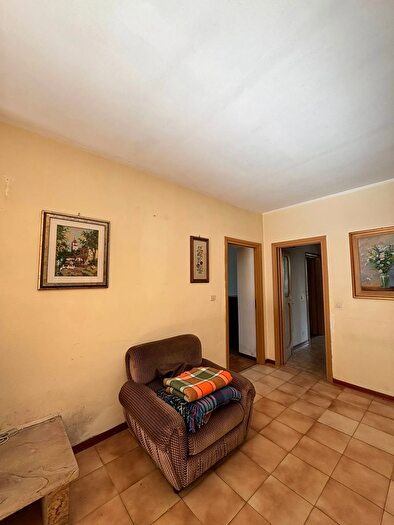 Appartamento con 6 locali in vendita in Albareto