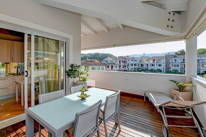 Appartamento quadrilocale in vendita in Padenghe Sul Garda